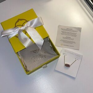 Kendra Scott necklace